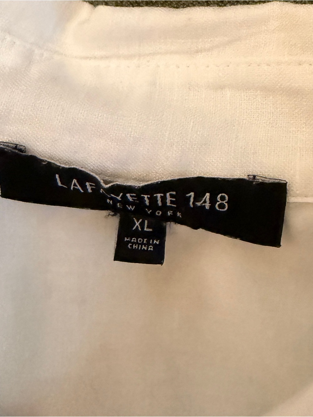 Lafayette 148 New York White Short-Sleeve Linen Button-Down Women’s Shirt - Picture 2 of 6